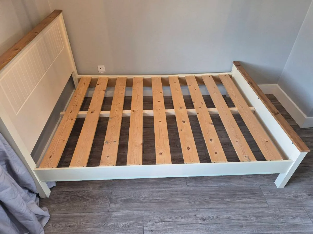 Solid wood double bed frame - Image 3