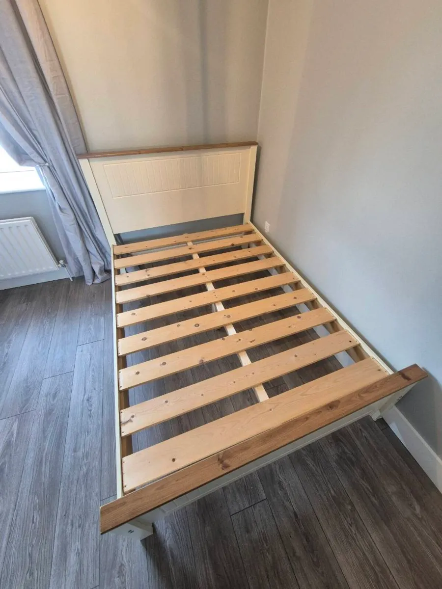 Solid wood double bed frame - Image 2