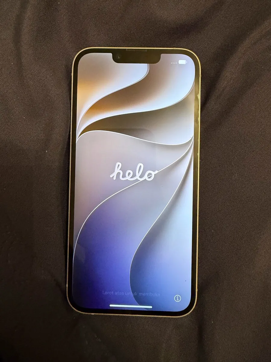 Apple iPhone 14 - Image 1