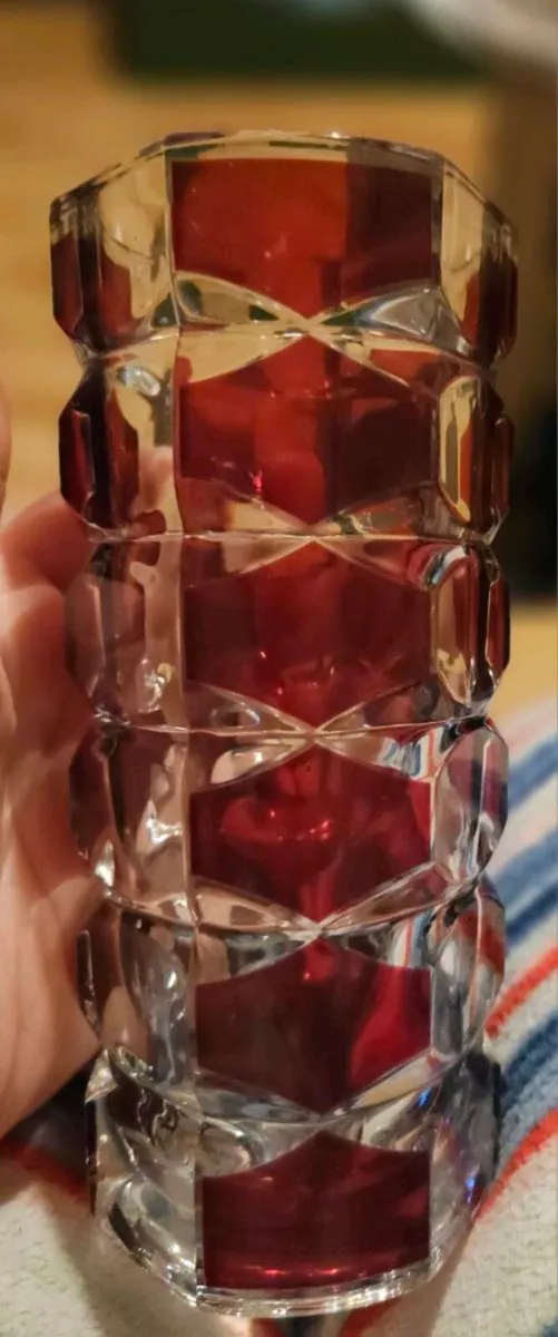 2 Glass Vases - Image 1