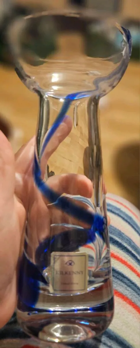 2 Glass Vases - Image 4