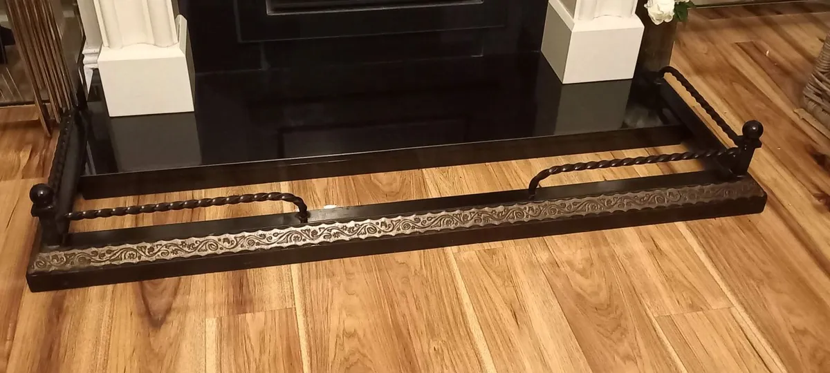Beautiful Fireplace Fender - Image 2