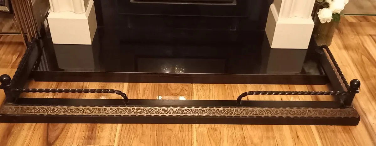 Beautiful Fireplace Fender - Image 1