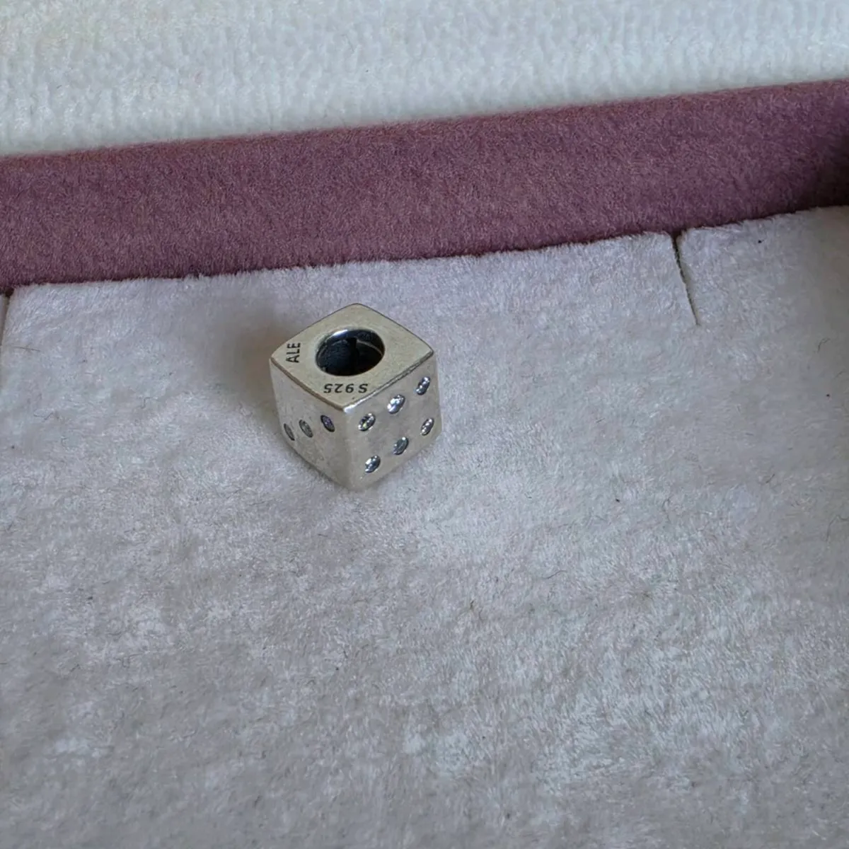 Pandora sparkly dice lucky charm - Image 1