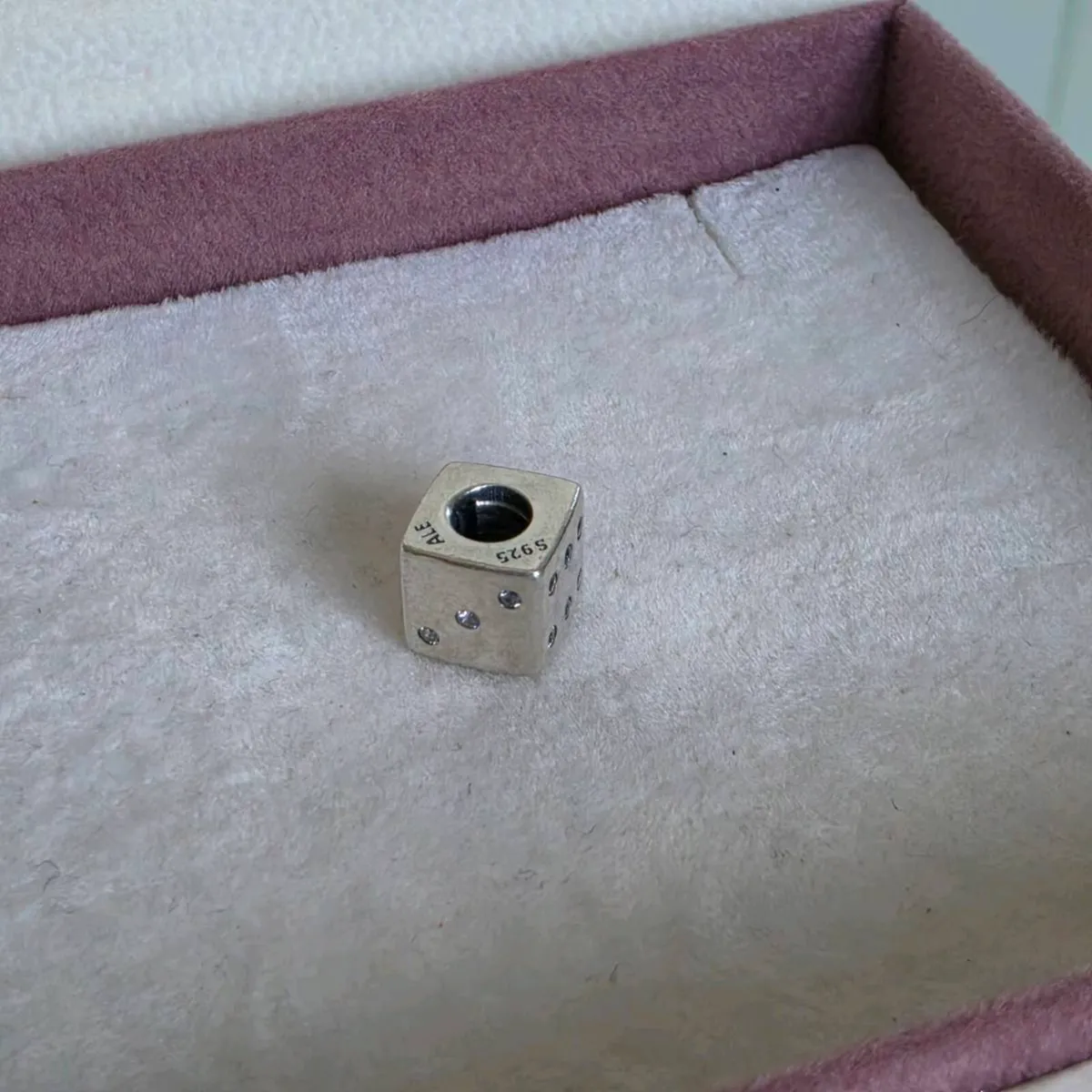 Pandora sparkly dice lucky charm - Image 3