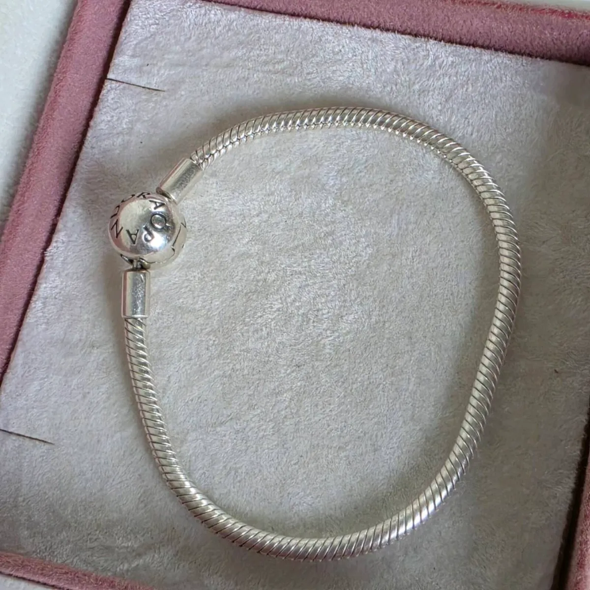 Pandora moments bracelet - Image 1