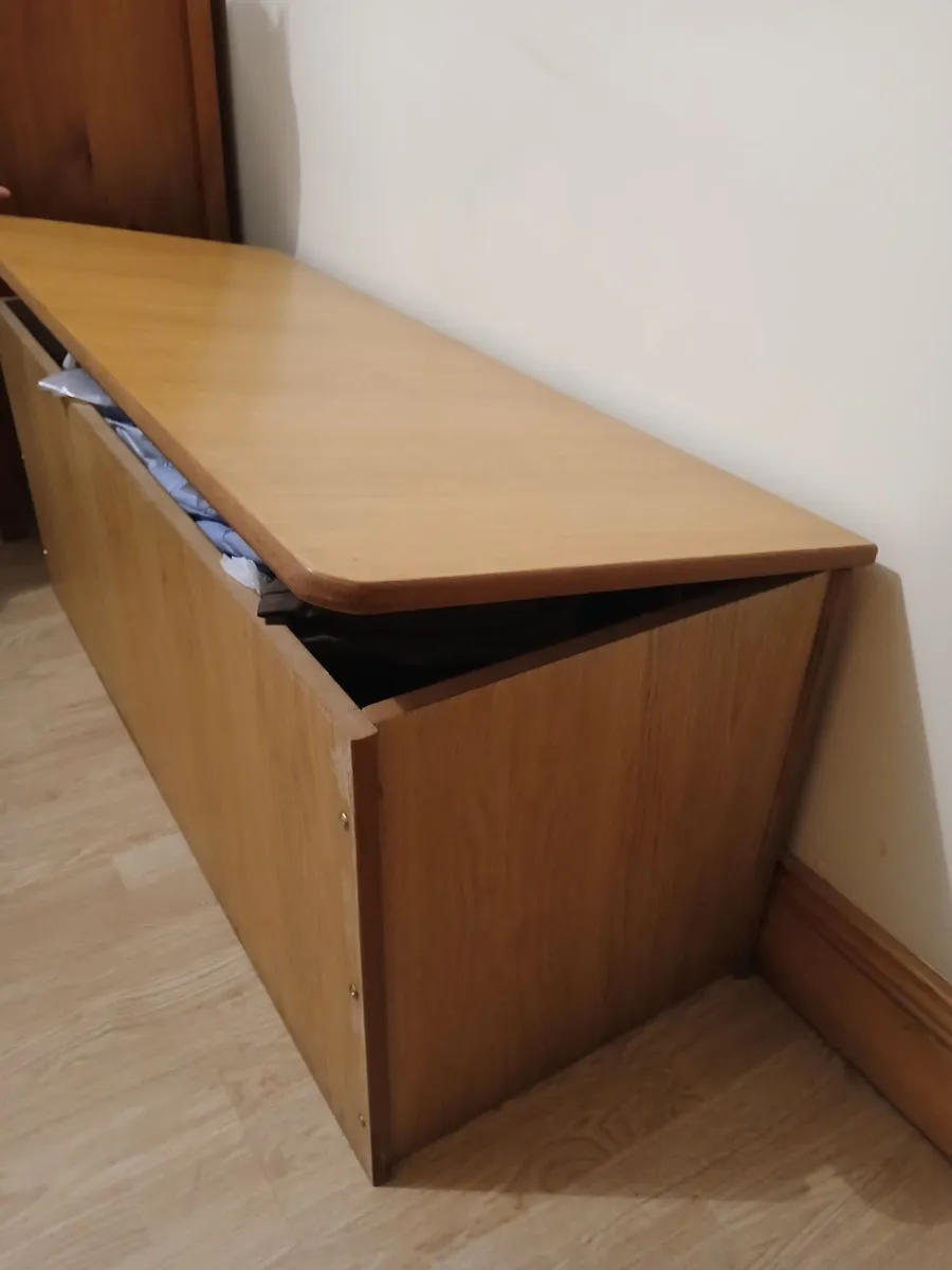 Large blanket box - Image 2