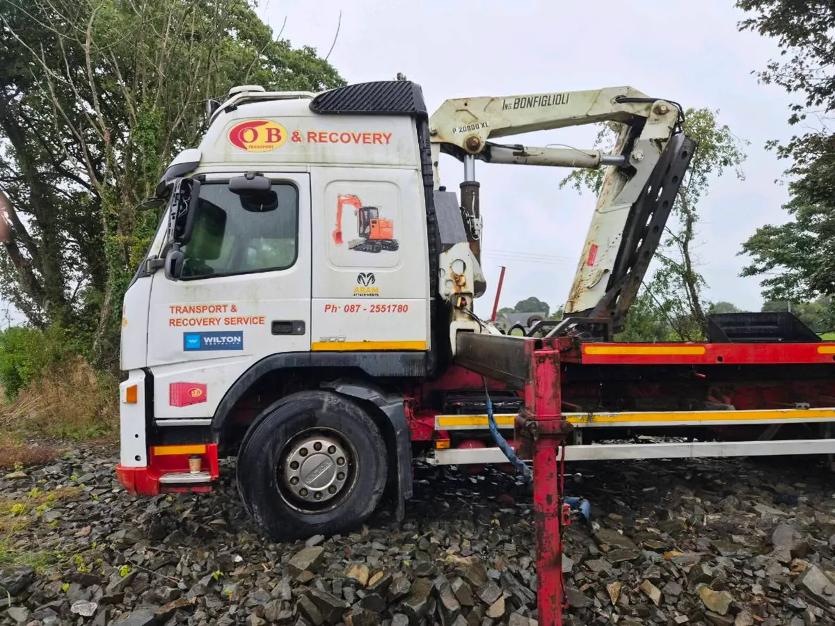 Volvo fm12  hiab crane - Image 2