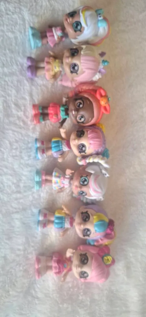 Kindi kid mini dolls and school bus - Image 2