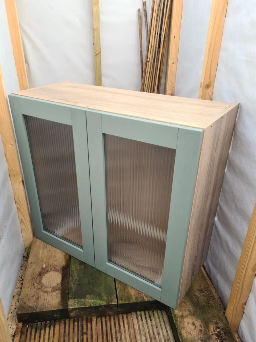Brand new cabinet - Image 1