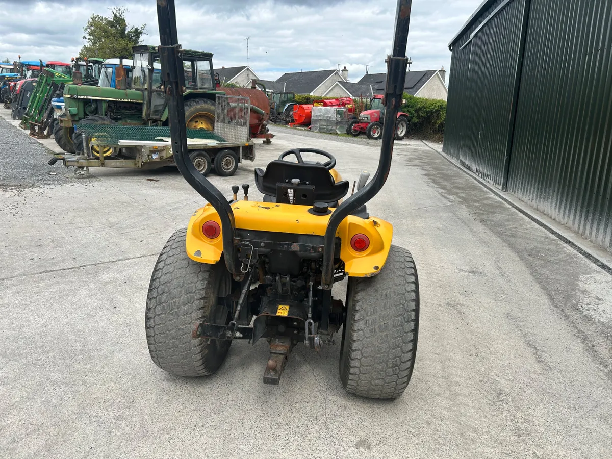 JCB 323 Compact Tractor - Image 3