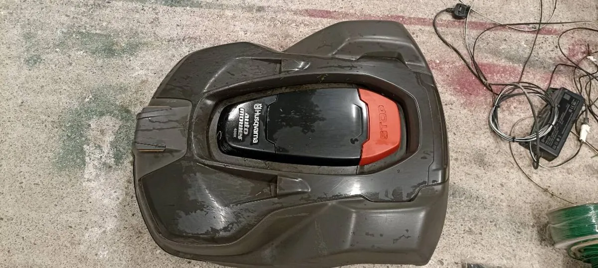 Husquvarna 450X Automower - Image 1