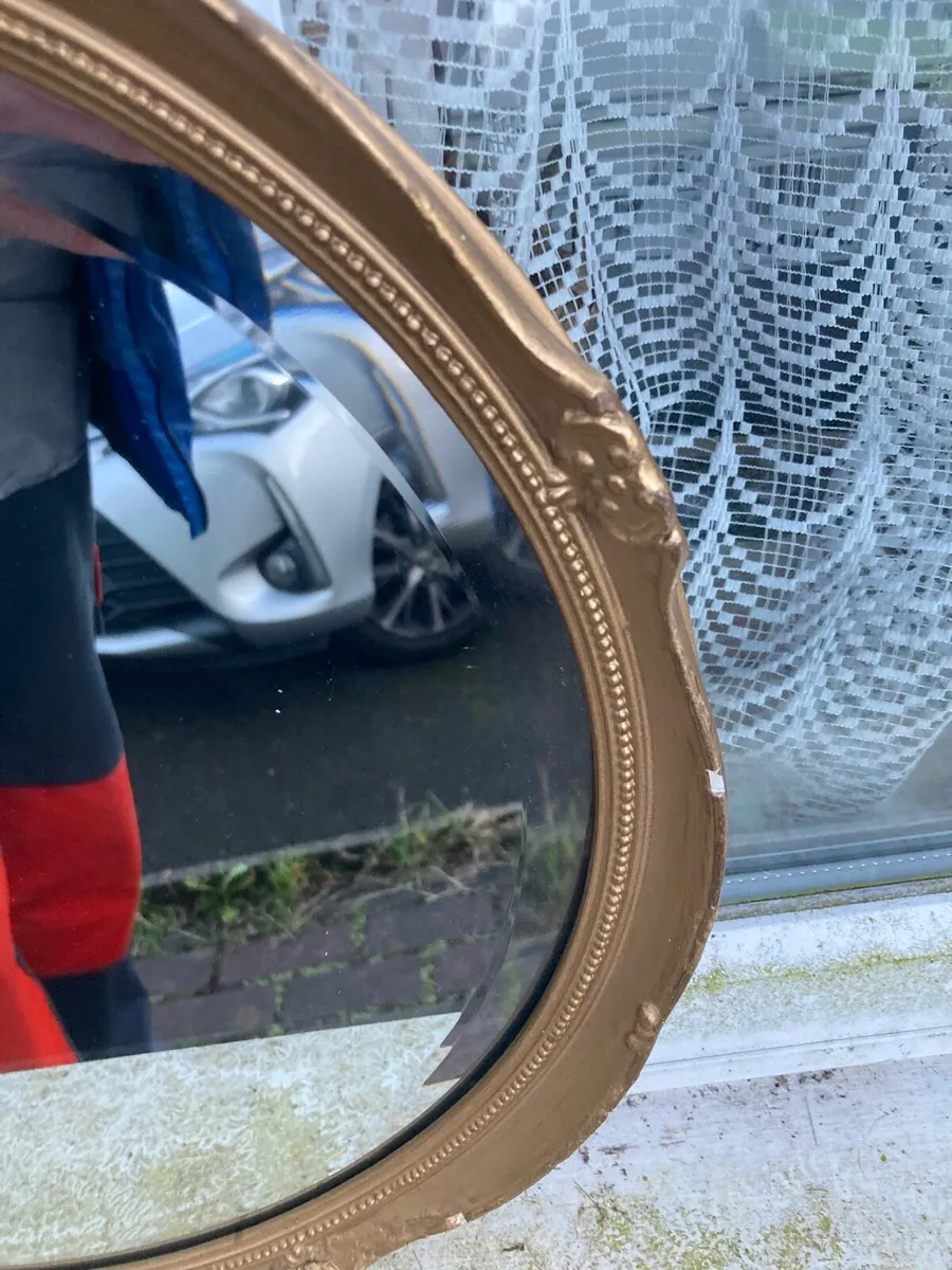 Vintage gold round mirror free postage - Image 2