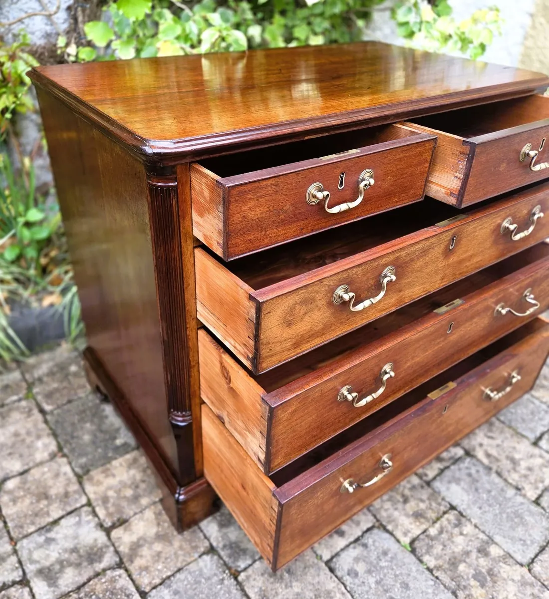 Compact Georgian Mahogany Chest- Circa 1830 - Image 4