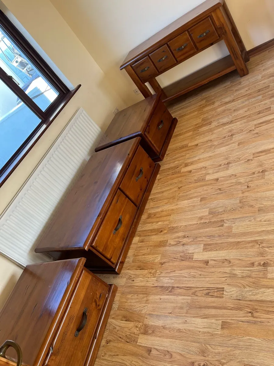 Solid pine rustic furniture set - Image 1