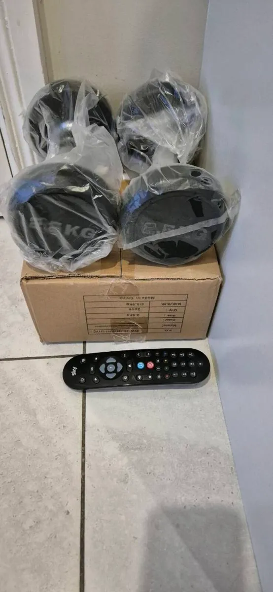 Brand new 2x17.5kilo dumbbell weight set - Image 1