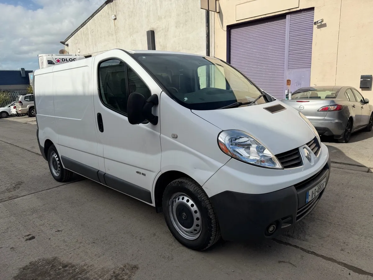 2011 Renault Traffic SWB Cvrt 10/2027 - Image 1