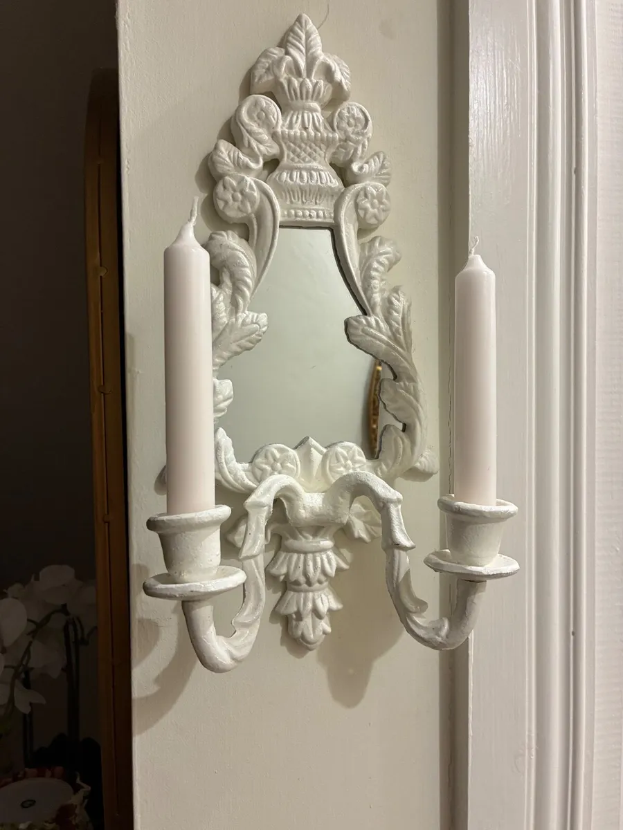 Ornate Wall Sconce - Image 3