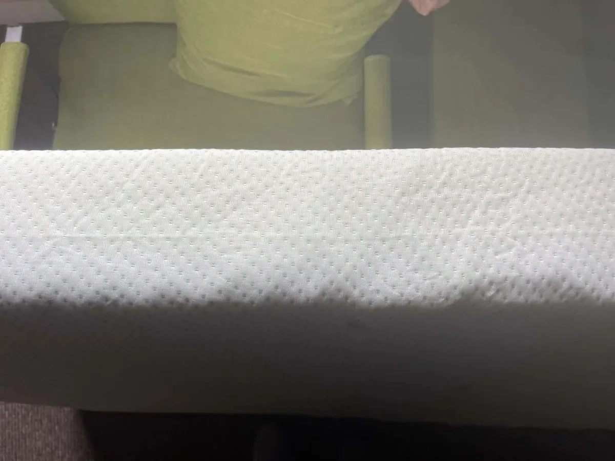 single bed memory foam mattress new in packaging - Image 3
