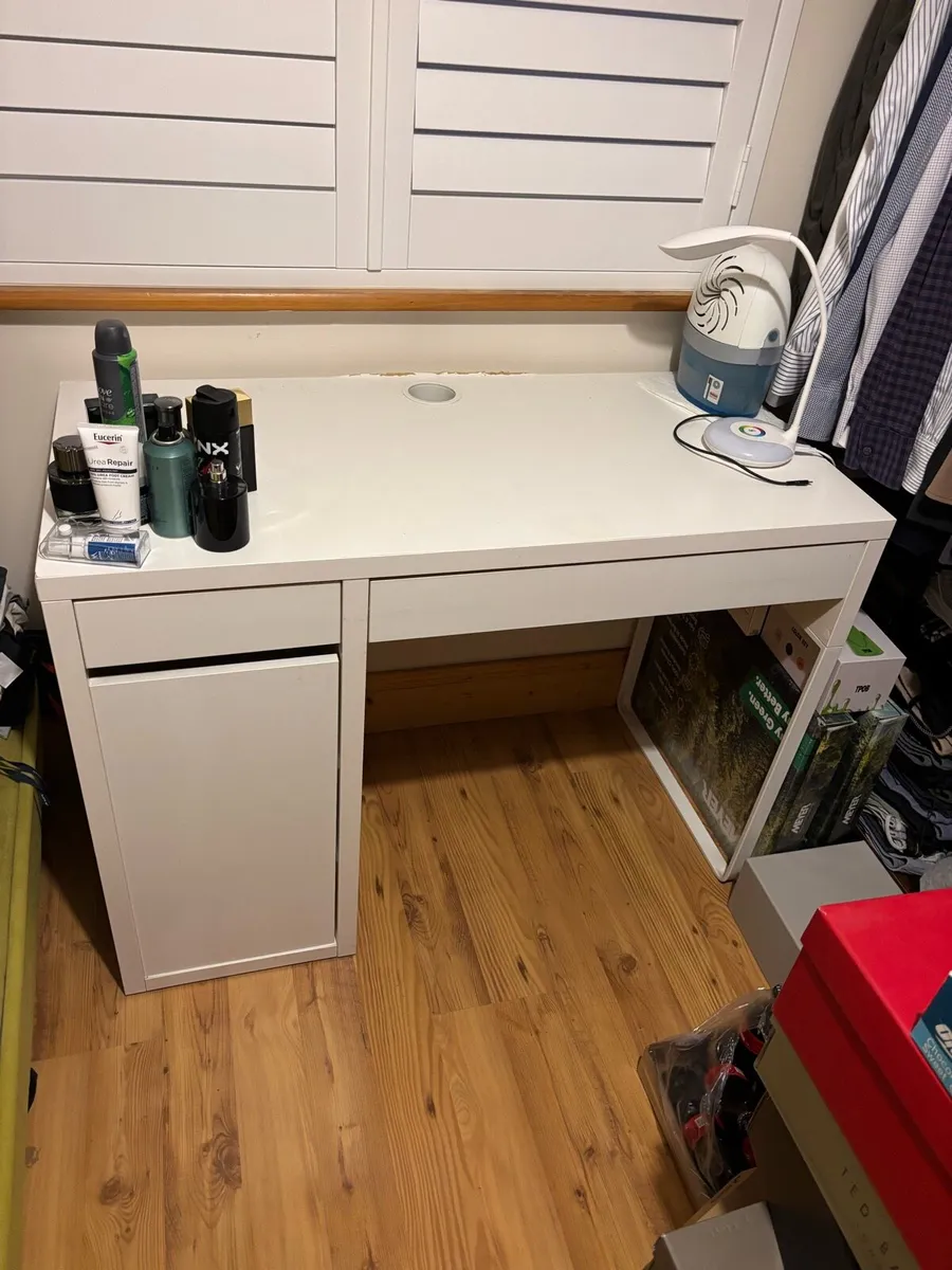 Desk