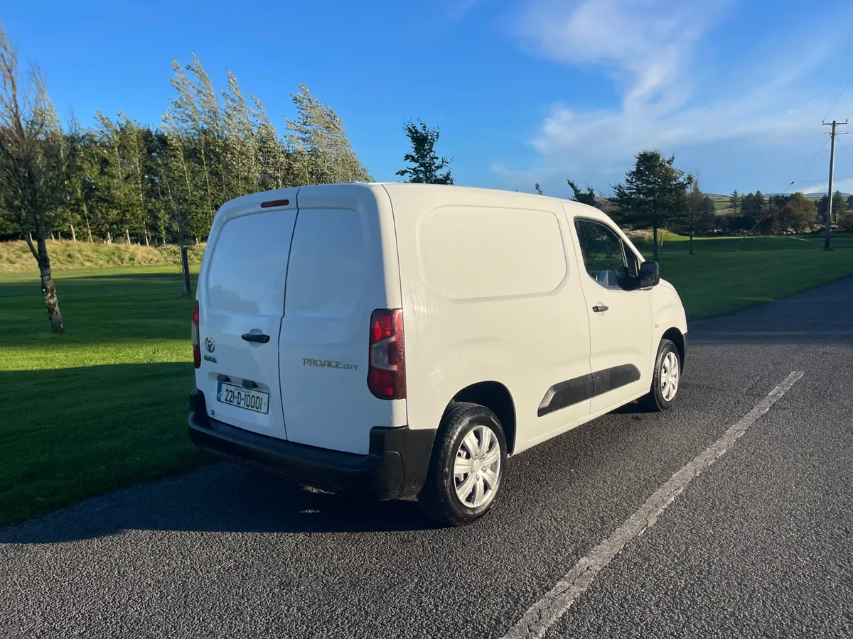 Toyota Proace City 2022”PRICE IS VAT INCLUDED” - Image 3