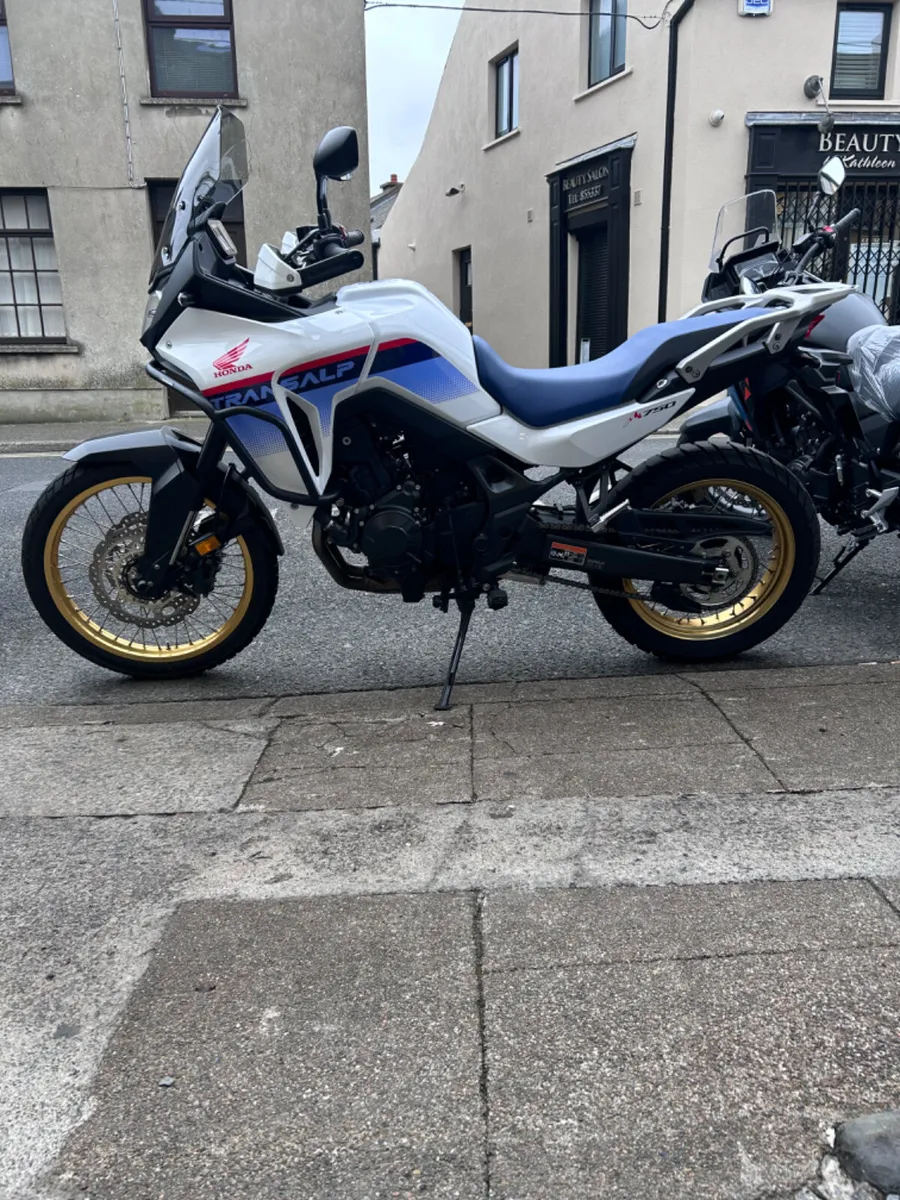 251 Honda Transalp XL 750 - Image 3