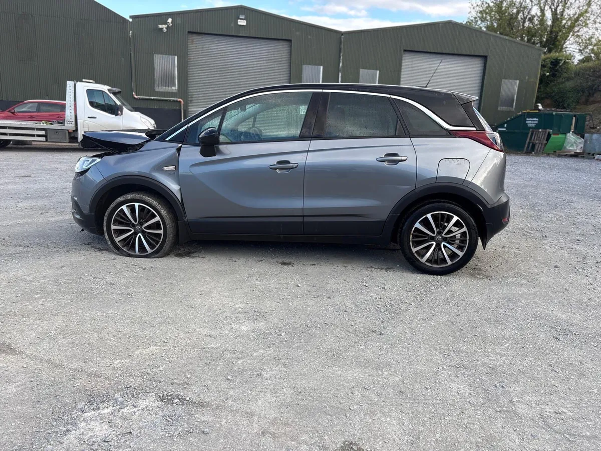 2018 Opel  Crossland 1.2 petrol Automatic - Image 2