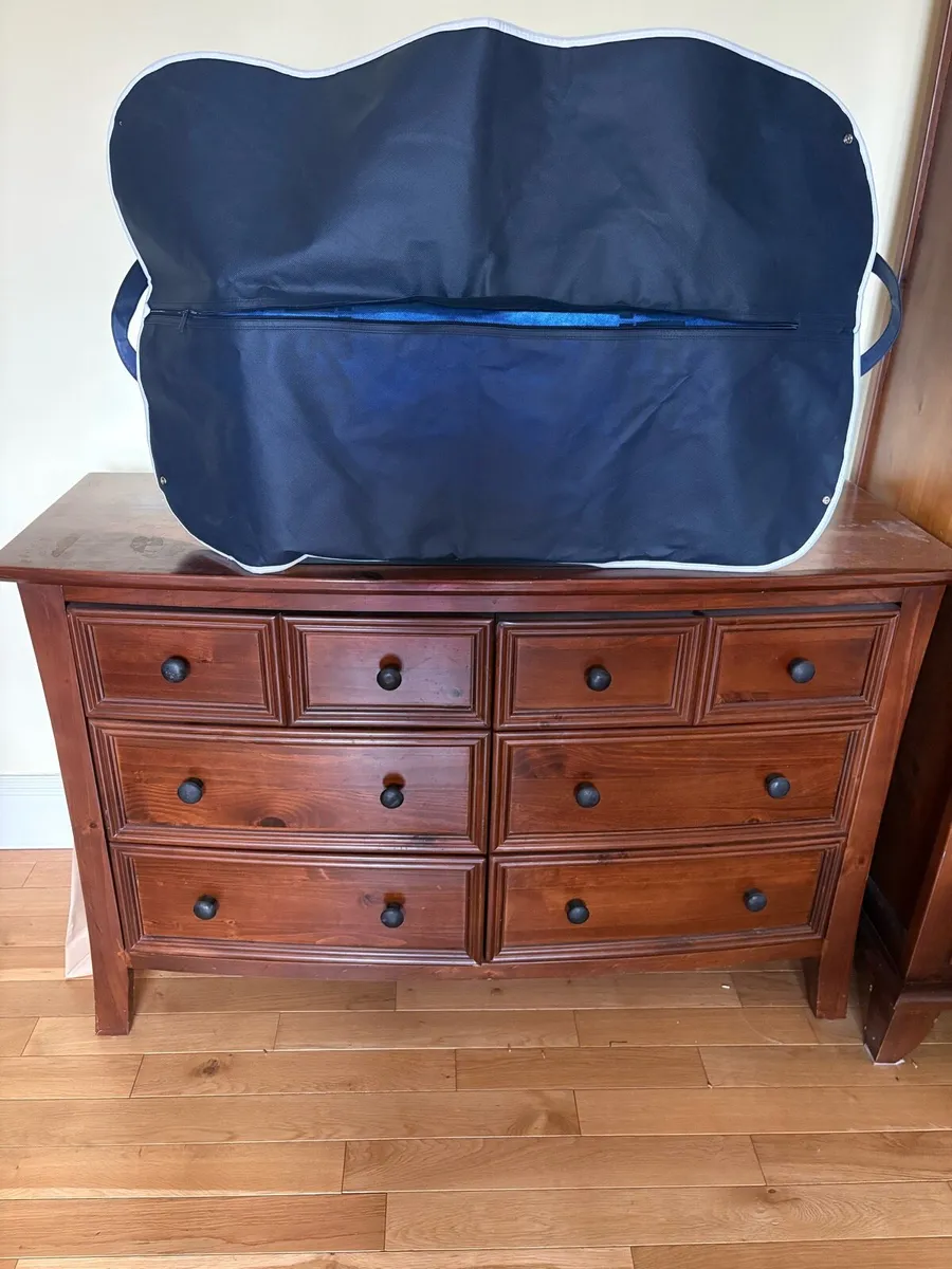 Chest of drawers and wardrobe - Image 1
