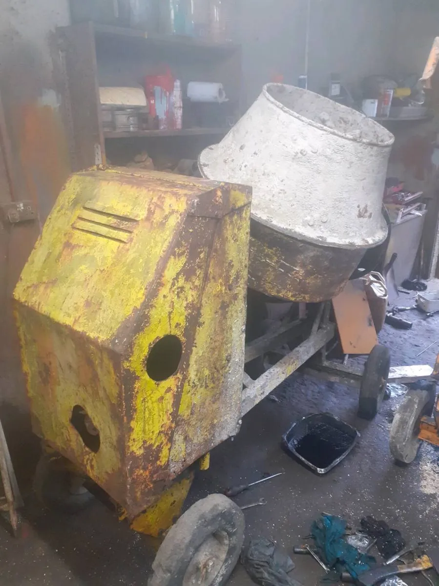 Cement. Mixer - Image 1