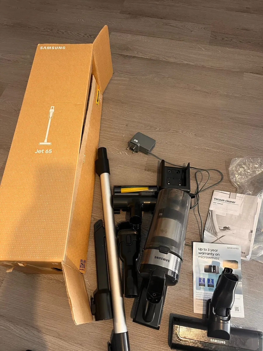 Samsung vacuum - Image 4