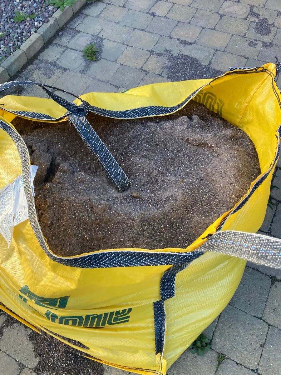 FREE – Approx. ¼ tonne Sharp/Building Sand – Carri - Image 2