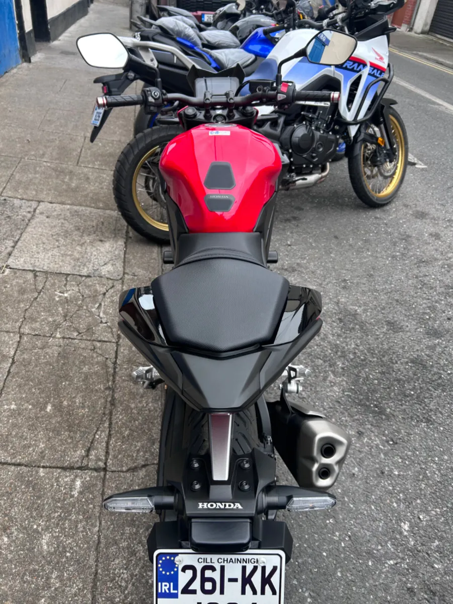 261 Honda Hornet 500 - Image 4
