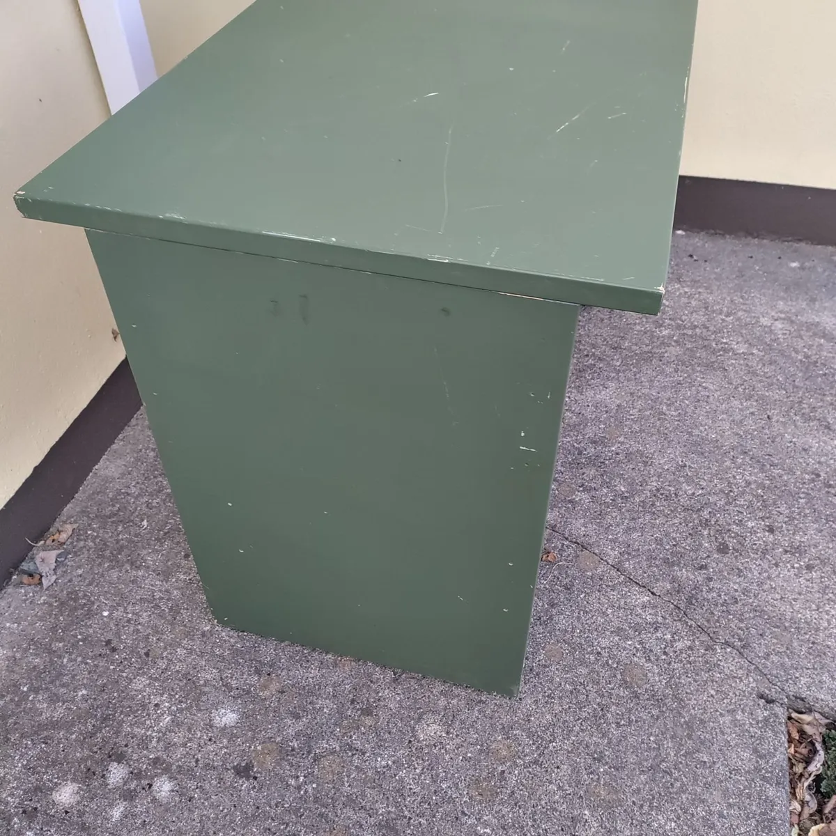 Desk - Image 2