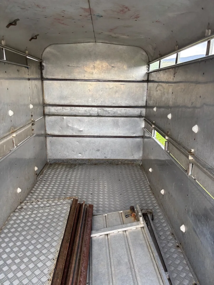 Westwood iforwilliams Sheep Trailer - Image 3