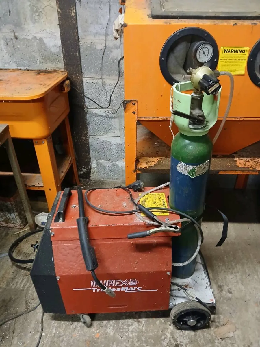 MIG Welder/Argoshield, Sandblasting Cabinet - Image 1