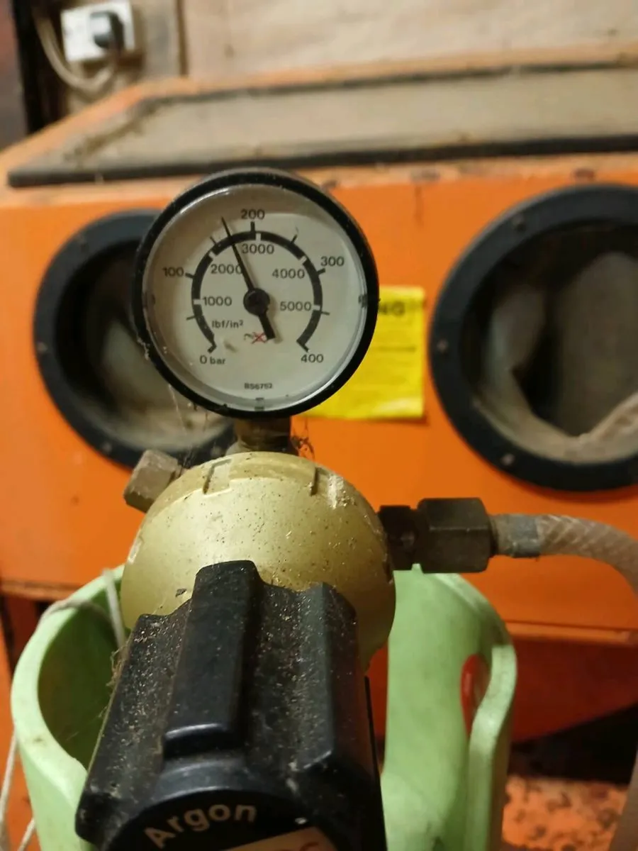 MIG Welder/Argoshield, Sandblasting Cabinet - Image 3