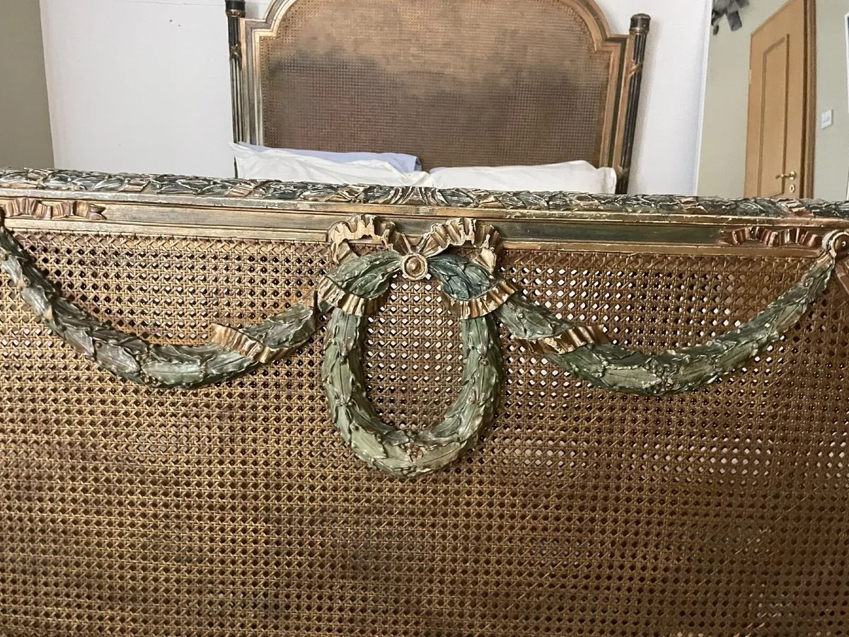 French Antique bergere bed - Image 4
