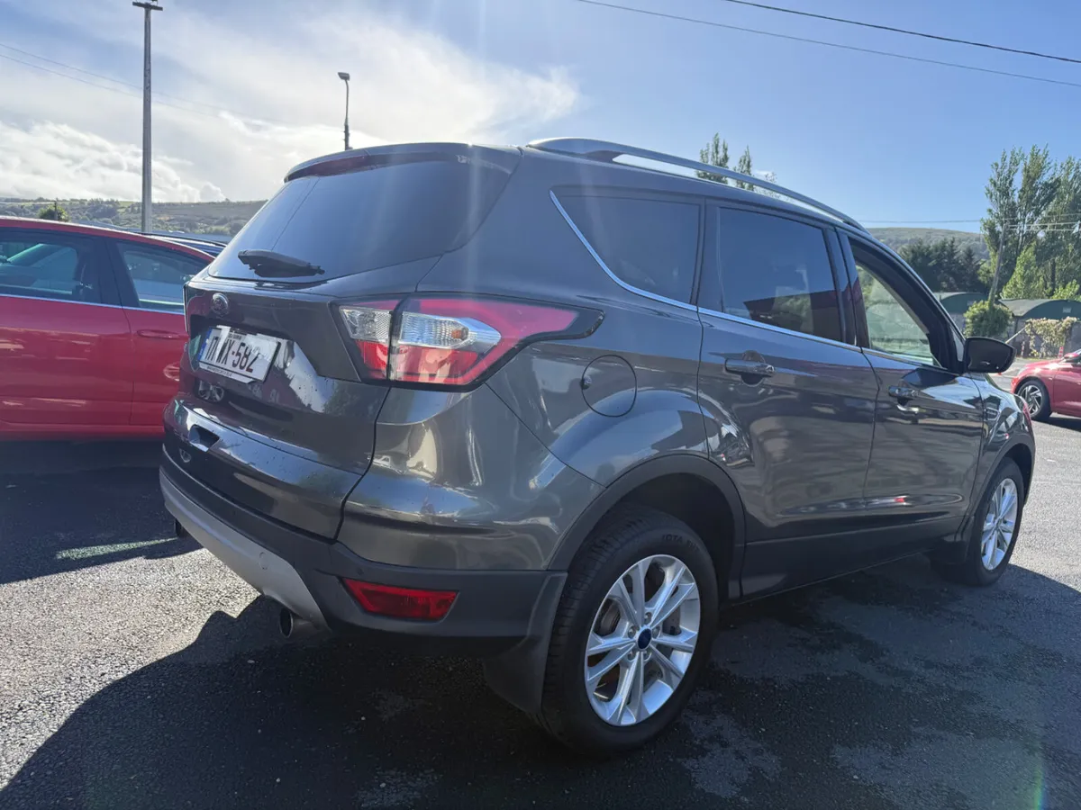 Ford Kuga  COMMERCIAL - Image 4