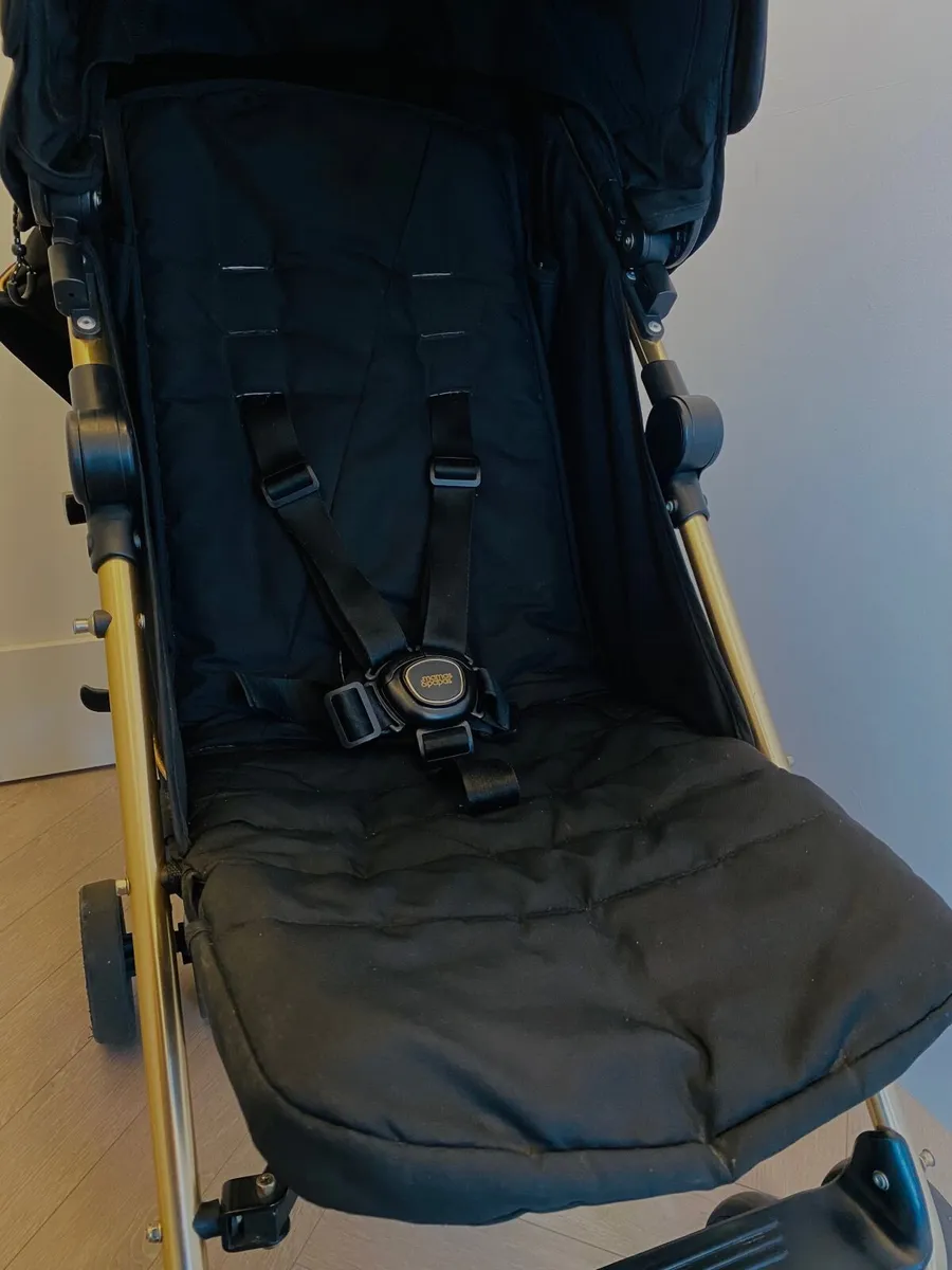 Great condition Mamas & Papas buggy - Image 2