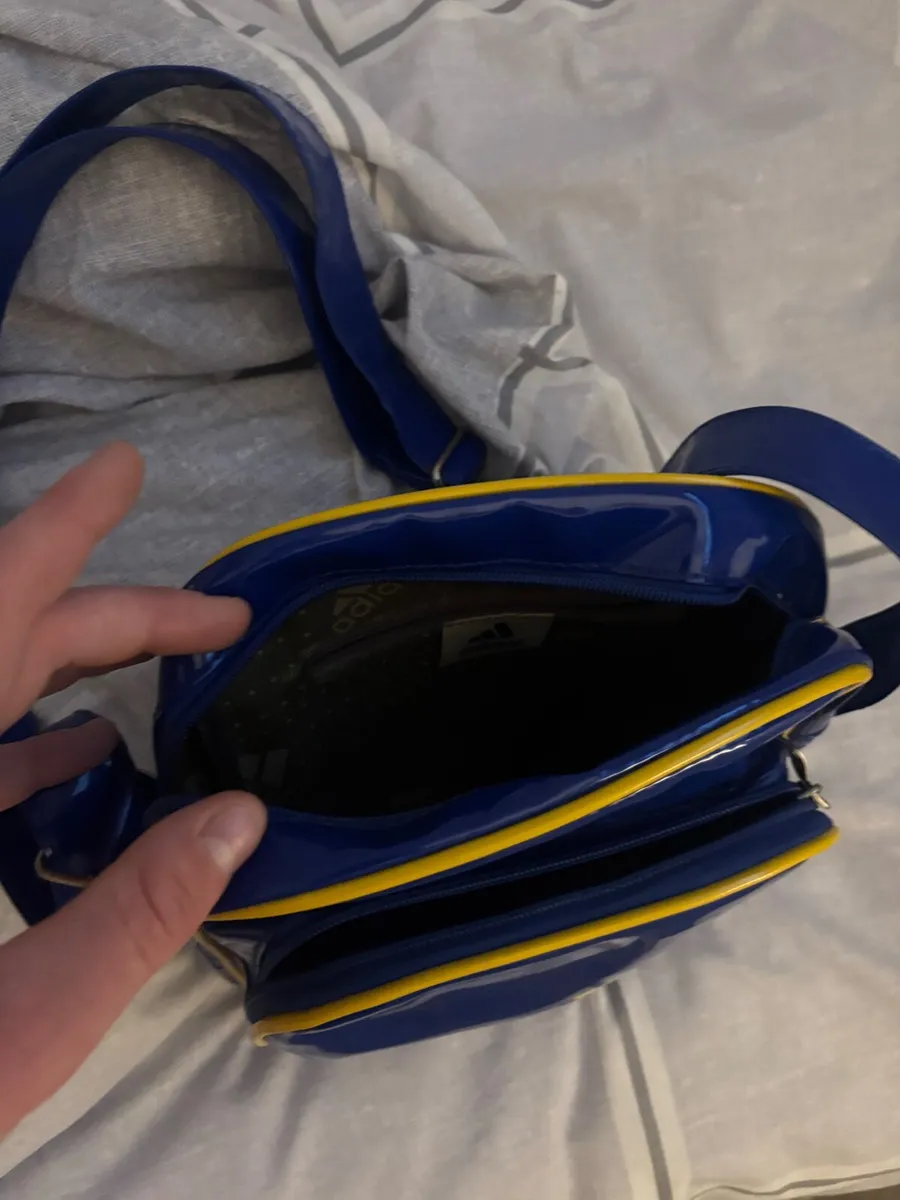 Adidas Vintage Cross Bag Unisex - Image 2