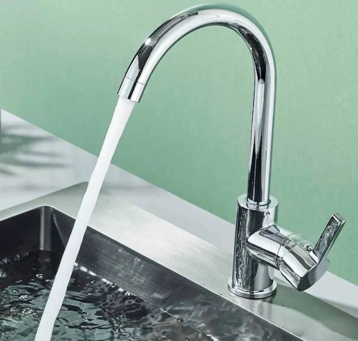 Kitchen Sink Mixer Tap Swivel Faucet NEW - Image 1