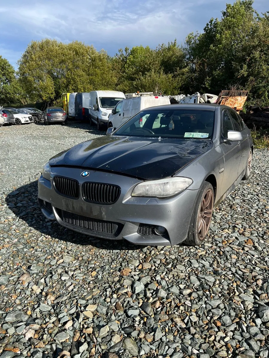 Breaking bmw 520 M sport f10 2012 a52 n47d20c - Image 1