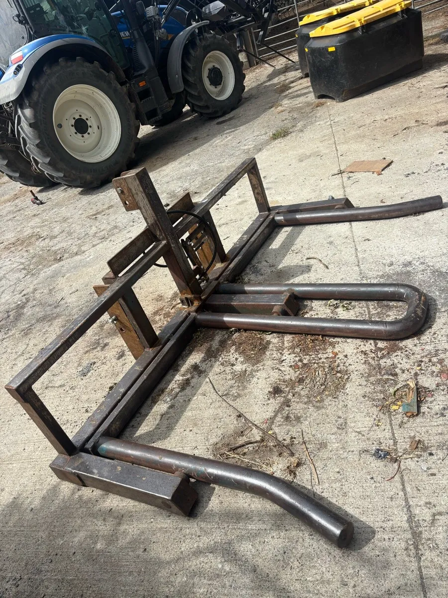 Double bale lifter - Image 1