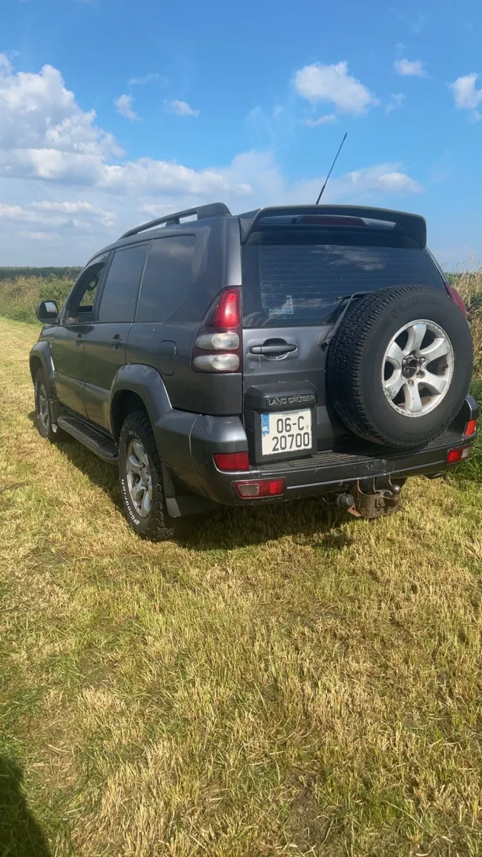 Toyota Landcruiser - Image 2