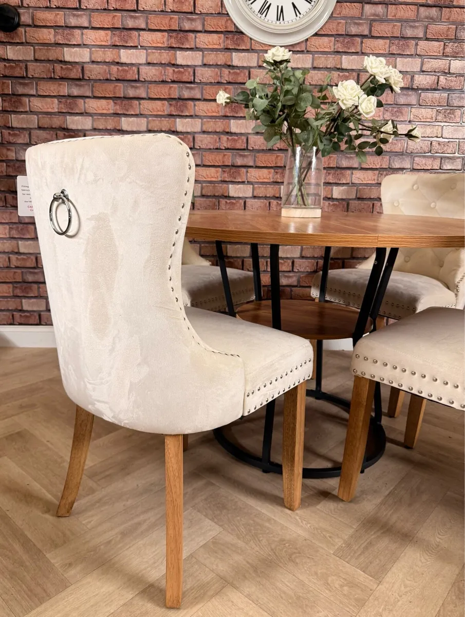 *New* oak dining table & 4 chairs - Image 3