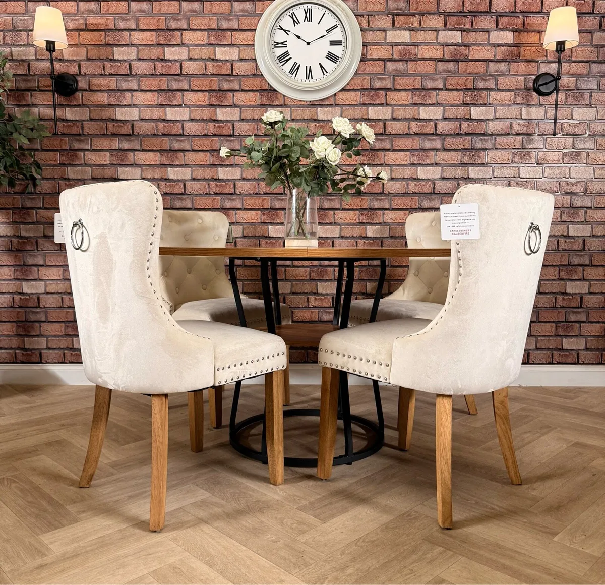 *New* oak dining table & 4 chairs - Image 1