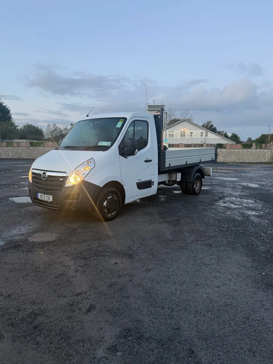 Opel Movano tipper - Image 1