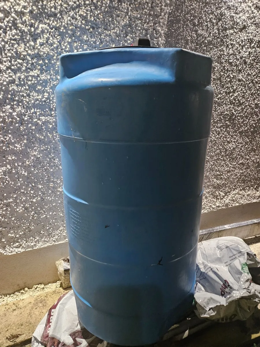 Water tank - Image 2