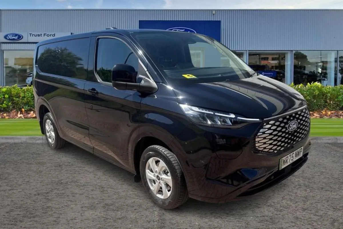 Ford Transit Custom E- 320 L1  RWD 100kW 65kWh H1 - Image 1