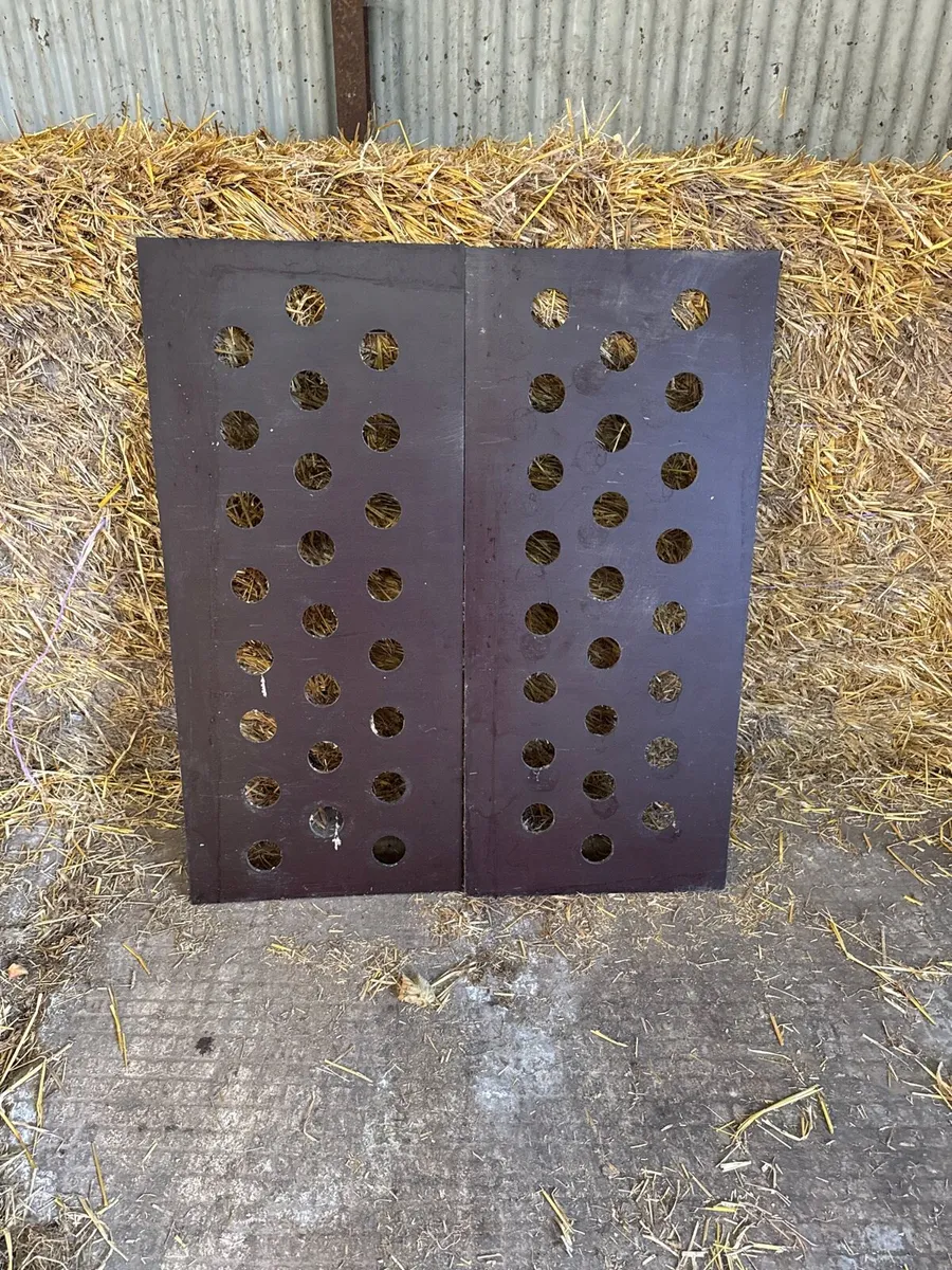Poultry slat tank boards